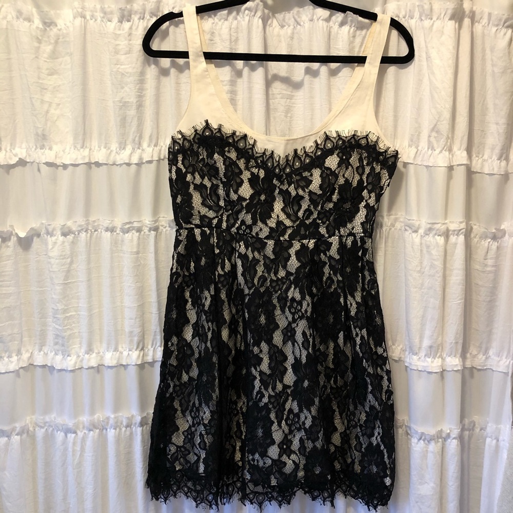 BB Dakota 8 Dress